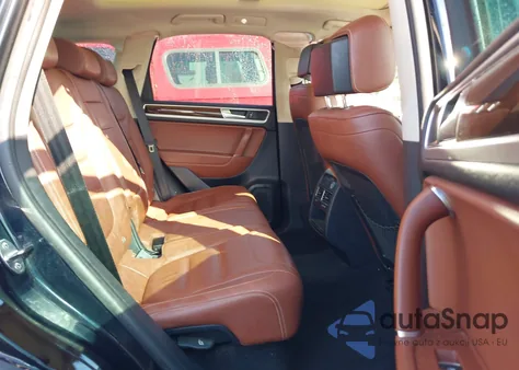 2015 Volkswagen Touareg Tdi Lux z USA, uszkodzony, nr VIN WVGEP9BP5FD006664